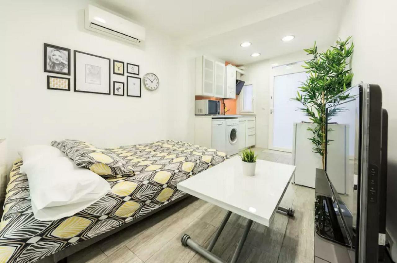 Tirso De Molina Appartement *